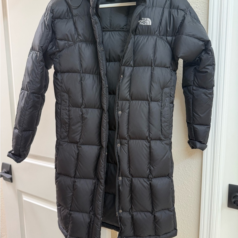The North Face Black Puffer Coat Longsleeve (Size S/P)